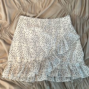 black and white skirt🐼